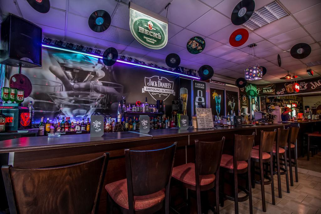 Jack Daniel Friends Lägenhet Faliraki Exteriör bild